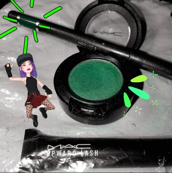 MAC Cosmetics Other - 🇮🇪St. Patrick's Day MAC Emerald Green Eyeshadow Bundle 🇮🇪